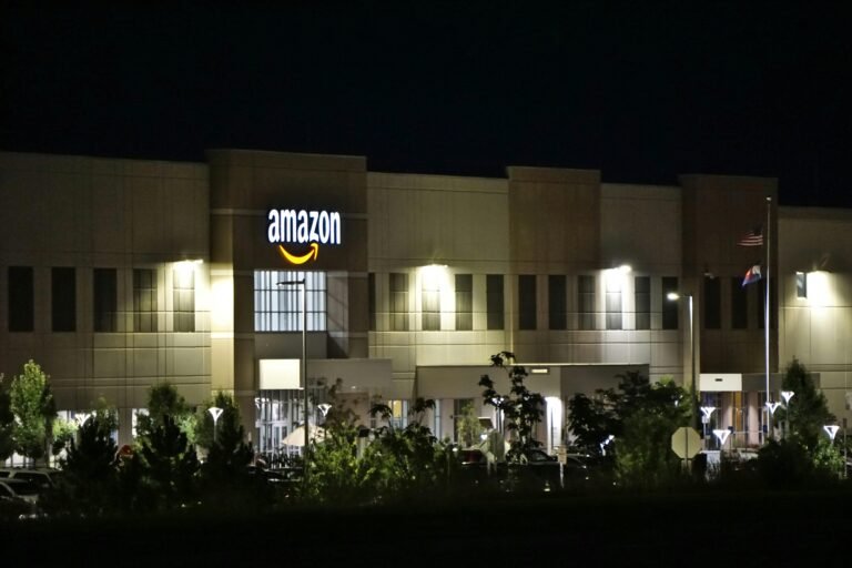 Amazon Canada: Warehouse Jobs & Distribution Centers 2026