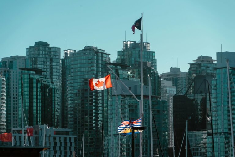 Provincial Employment Standards Canada: ON, BC, AB, QC Guide 2026